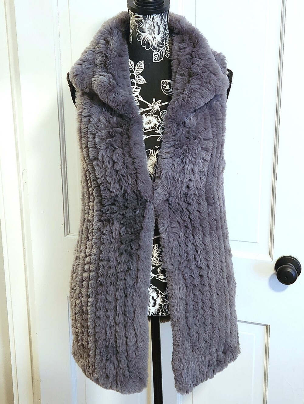 🩶Donna Salyers Fabulous Furs🩶 - Slate Gray Faux Fur Vest